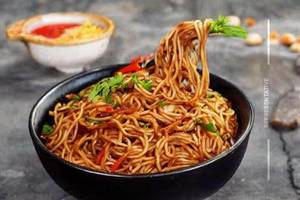 Schezwan Mushroom Noodles