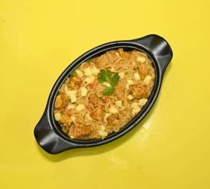 Chicken and cheese maggi