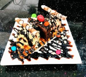 Waffle Sundae (Single Scoop)