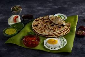 Chicken Kizhi Paratha