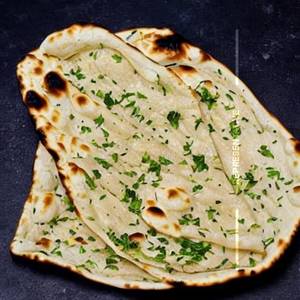GARLIC NAAN[1]