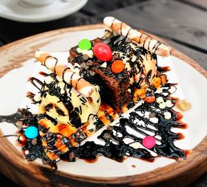 Waffle Sundae  (Double Scoop)