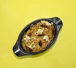 Egg Schezwan Noodles