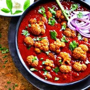 Cauliflower In Hot Garlic Sauce Gravy