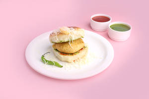 Butter Cheese Vada Pav