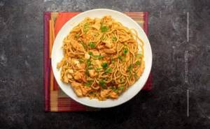 Egg chicken noodles