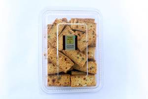 Rusk Dry Fruit Cake 500 Gms Plastic Box