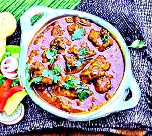 Chicken Do Pyaza ( 3 Pcs )