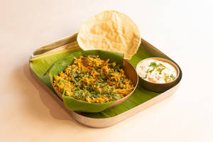 Dakshini Veg Biryani With Raita