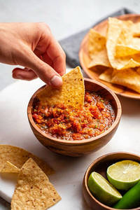 Nachos With Salsa