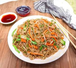 Veg. Hakka Noodles