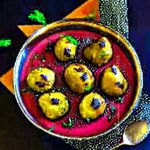 Dum aloo kashmiri