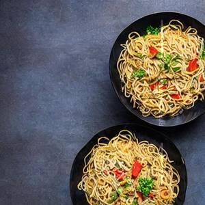 Schezwan egg noodles