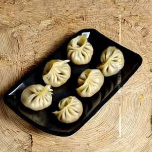Veg mushroom momos