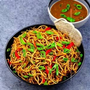 Veg Hakka Fried Noodles