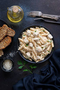 Chicken Alfredo Pasta