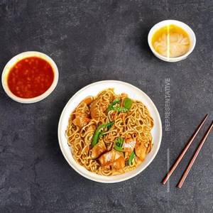 Gravy Noodles Chicken