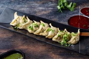 Veg Achari Tandoori Momos