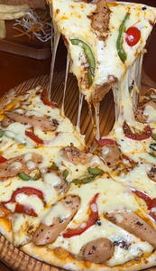 Peri Peri Sausage Pizza