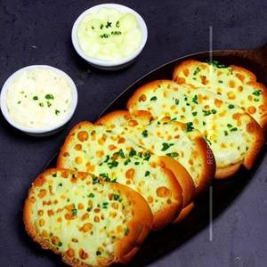 Cheese garlic bread
