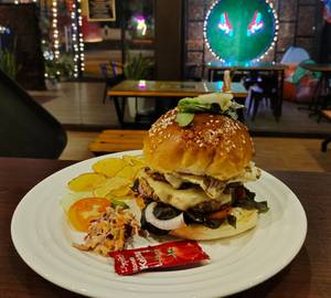 Jalapeno Popper Burger