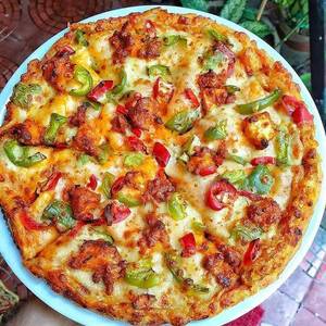 Paneer Makhani Pizza