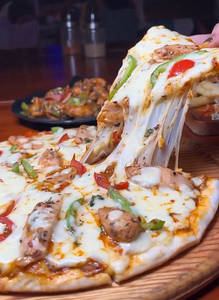 Sausage Reed Pizza