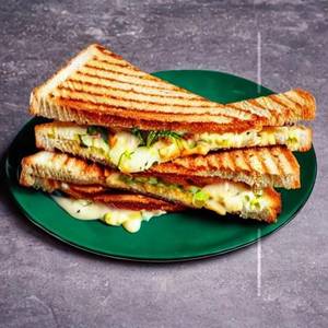 Bread omelette chicken mayo sandwich