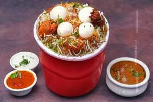 Mini Chicken Bucket Biryani [Serves 4]