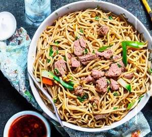 Pork schezwan noodles