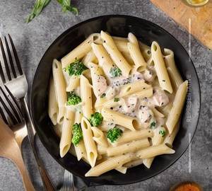 Creamy White Chicken Pasta
