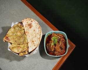 Paharganj Ka Mutton Korma.