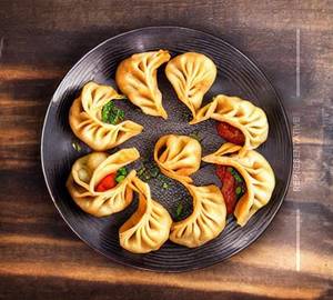 Veg paneer  fried  momos