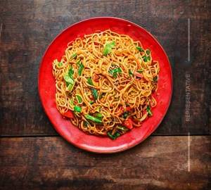 Schezwan Noodles( half )