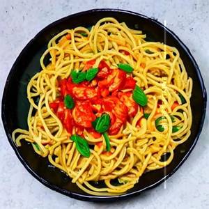 Tomato egg noodles