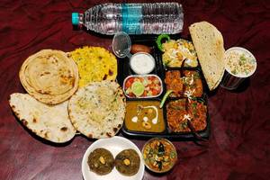 Kolhapuri Thali [Spicy]