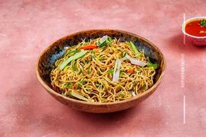 Egg Hakka Noodles