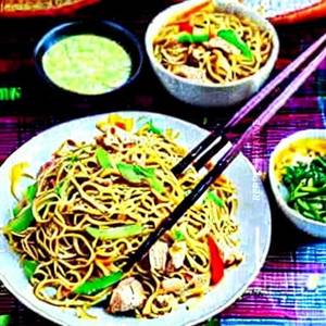 Chicken Singapore Fried Noodles