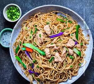 Chicken Hakka Noodles