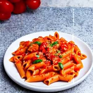 Red Tangy Paneer Pasta
