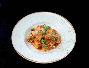 Rigatoni Arrabbiata Seasonal Vegetables