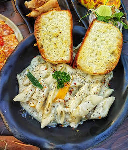 Alfredo Pasta