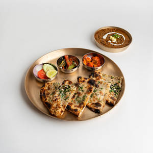 Amritsari Paneer Pudina Kulcha