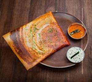 Onion rava dosa