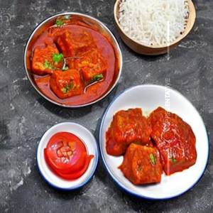 Soya Chunks Tomato Curry