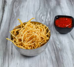 Fried Noodles & Schezwan Sauce
