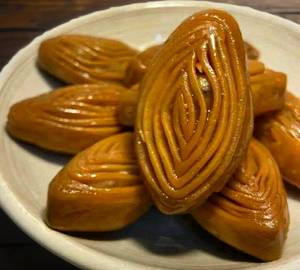 Madatha Kaja