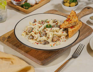 Cheesy Chicken Alfredo Pasta [White Sauce]