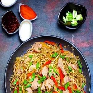 Chicken Singapore Noodles