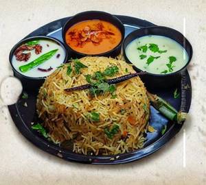 Chicken Methi Pulao (boneless)
